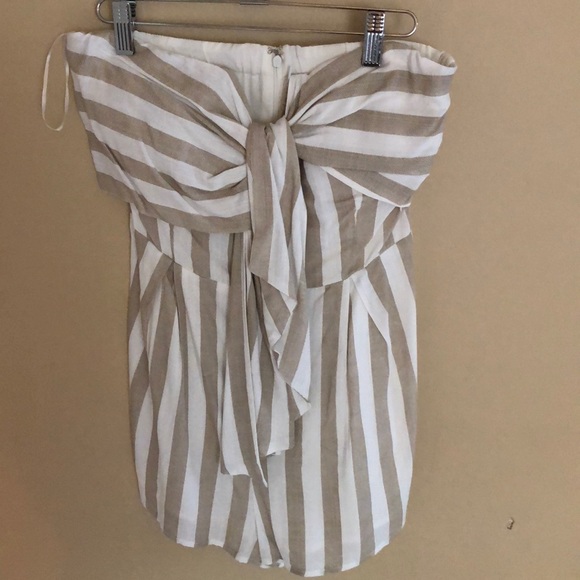 Cute romper - Picture 3 of 3